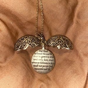 John 3:16 Chain Necklace
